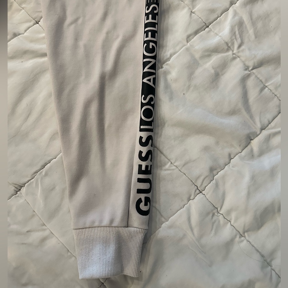 Guess Block Logo Zip Jacket. - Picture 4 of 5